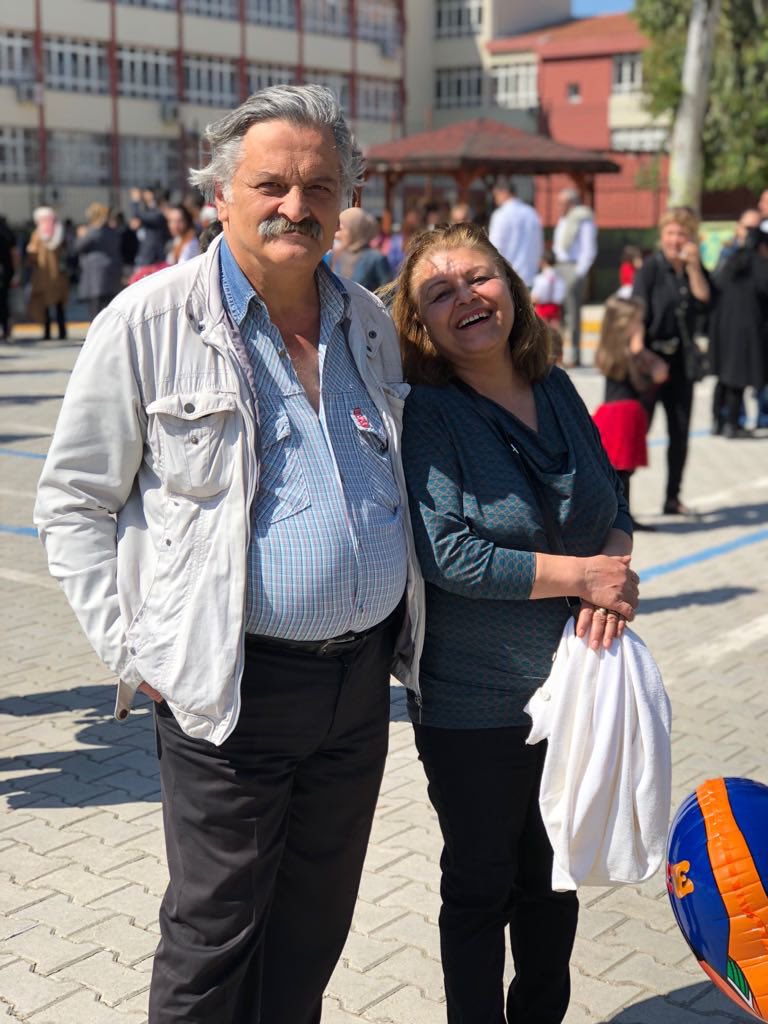 halilural84's tweet photo. Görmen gerekiyorsa birini git yanına!
Hayat çok zalim,
An gelir;
Elini, gözünü, yolunu, yüreğini alır senden,
O zaman istesende;
Dokunamaz, göremez, gidemez, söyleyemez olursun. 
Seni çok özledim BABAM. 
Mekanın cennet olsun. 
06.07.2022
Ruhuna el fatiha!!!
@Ahmet Şükrü Ural https://t.co/AT3u2mAl2P