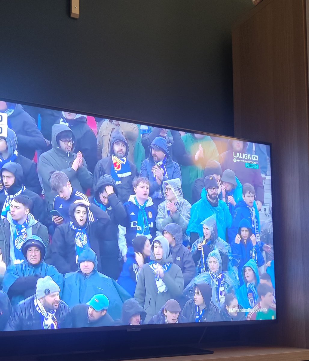Chaparrón morrocotudo en Silverstone