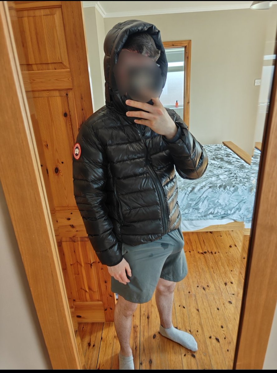 MarkDev724's tweet image. Accidentally made a mess of my shorts. Anyone wanna lick it up for me?