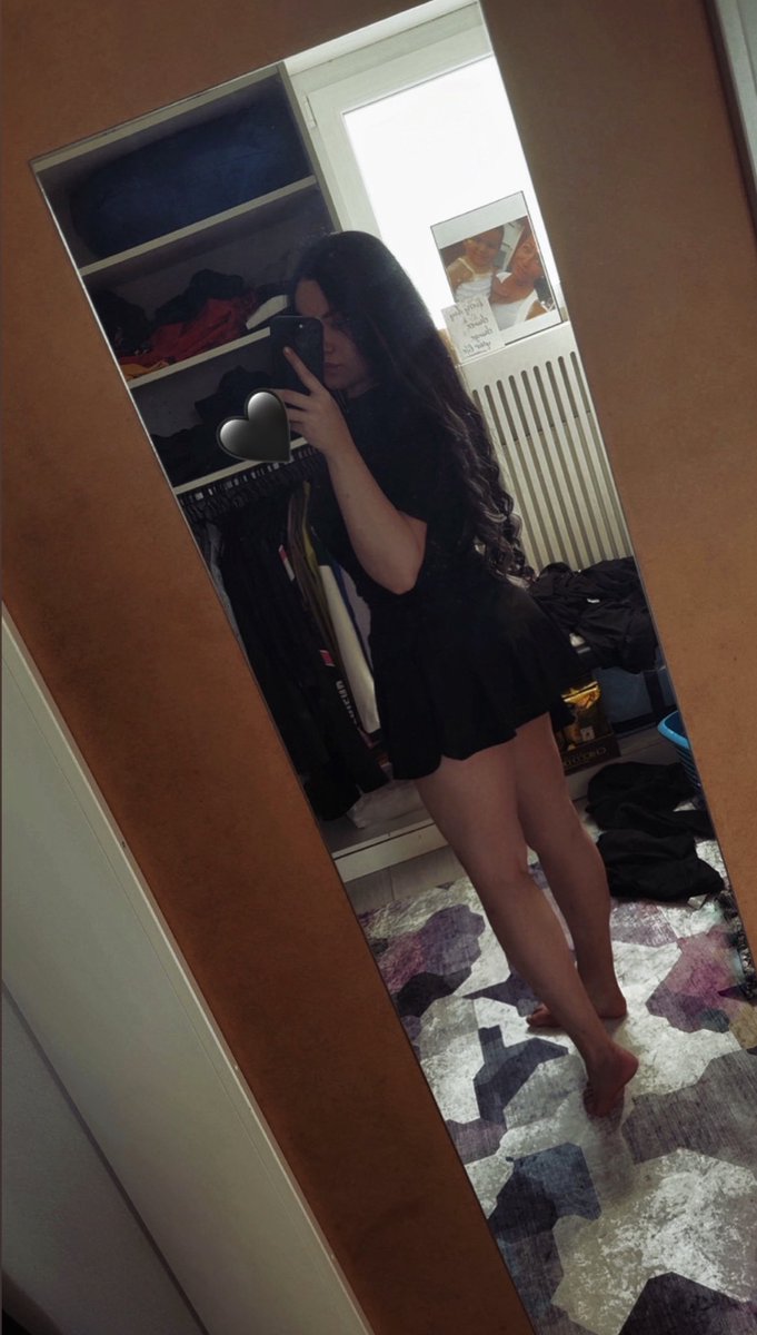 Holaaaa everything so messy