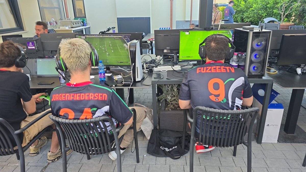 IIP eSports (@iip_esports) on Twitter photo Concludiamo la stagione presenziando alle Finals 8 di <a href="/VPLItaly/">VPL Italy ๐ฎ๐น</a>, ritirando il trofeo di prima classificata nella stagione 1 2024/2025 e classificandoci nella TOP 4 del portale, in Italia. E' stata una cavalcata pazzesca, a inizio anno impensabile, GRAZIE <a href="/ITIdiot_players/">Italian Idiot Players</a> โค๏ธ Concludiamo la stagione presenziando alle Finals 8 di <a href="/VPLItaly/">VPL Italy ๐ฎ๐น</a>, ritirando il trofeo di prima classificata nella stagione 1 2024/2025 e classificandoci nella TOP 4 del portale, in Italia. E' stata una cavalcata pazzesca, a inizio anno impensabile, GRAZIE <a href="/ITIdiot_players/">Italian Idiot Players</a> โค๏ธ
