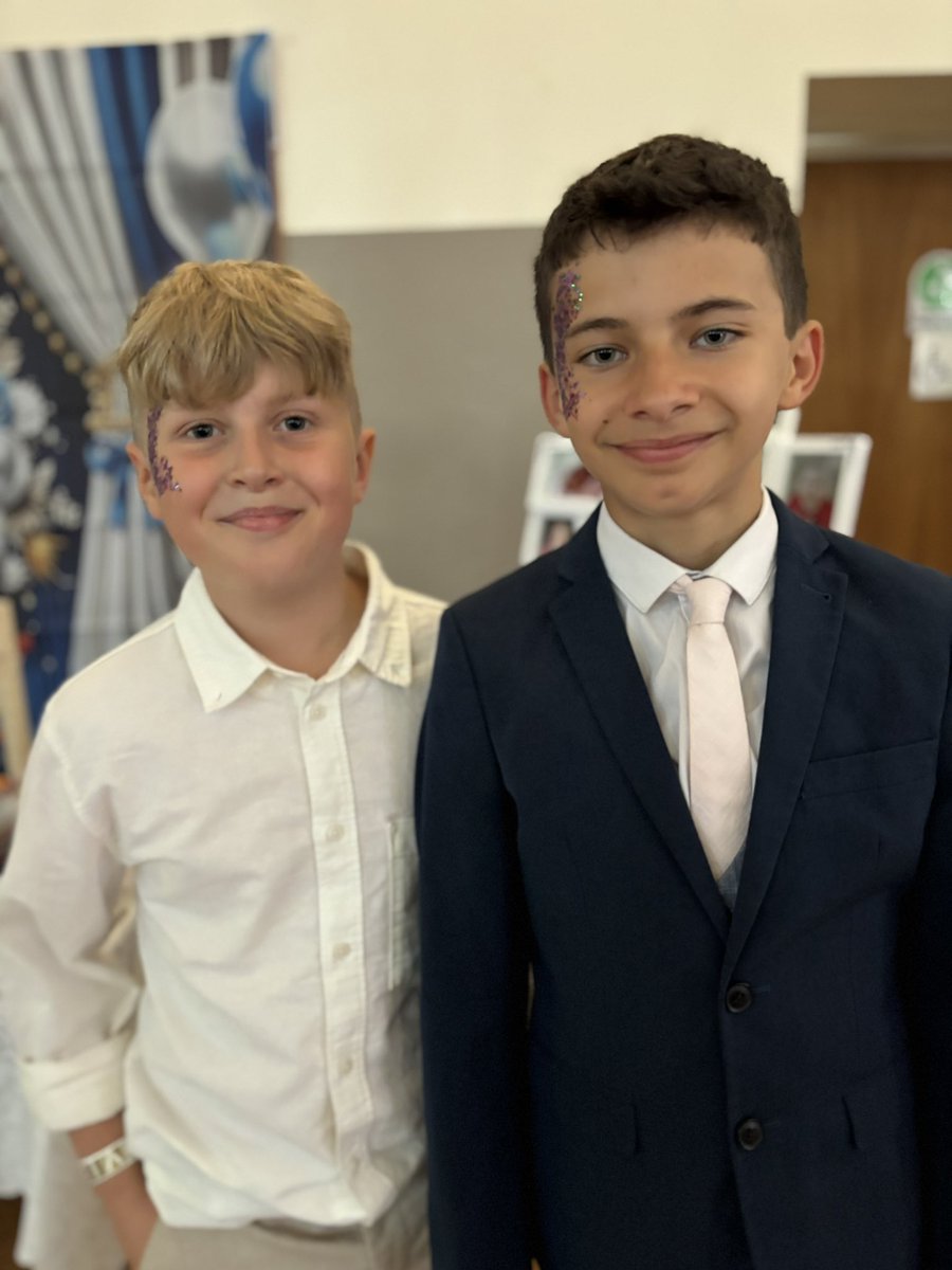 Jean Mendieta (@jeanie_mendieta) on Twitter photo And just like that, Prom for the class of 2025 - it’s all wrapping up now, but great to be leaving with such happy memories <a href="/SychdynSchool/">Ysgol Sychdyn</a> And just like that, Prom for the class of 2025 - it’s all wrapping up now, but great to be leaving with such happy memories <a href="/SychdynSchool/">Ysgol Sychdyn</a>