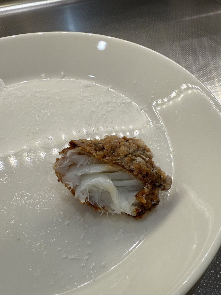 まずは黒鯛の竜田揚げ。