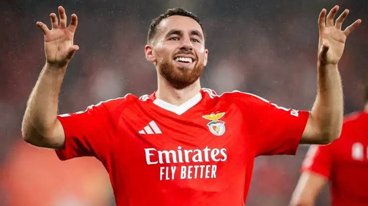 Ester Exposito İle Haram Dolu Geceler Mi Yoksa Orkun Kökçü’nün Bonservisi İle Galatasaray’a Gelmesi Mi ?