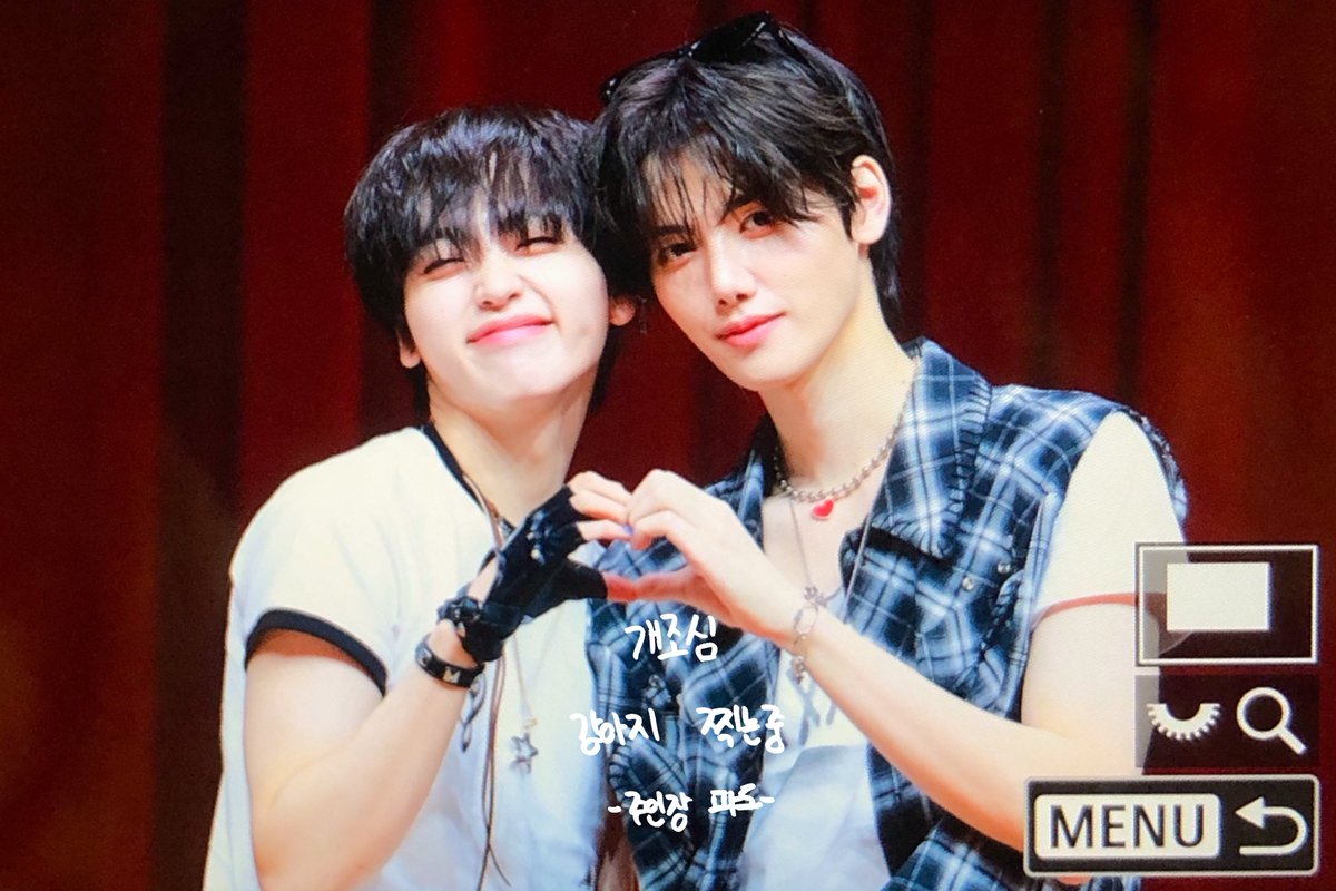 250706 팬사인회

강아지들 싸우지말기♡

#민희 #형준 #크래비티 #MINHEE #HYEONGJUN #CRAVITY