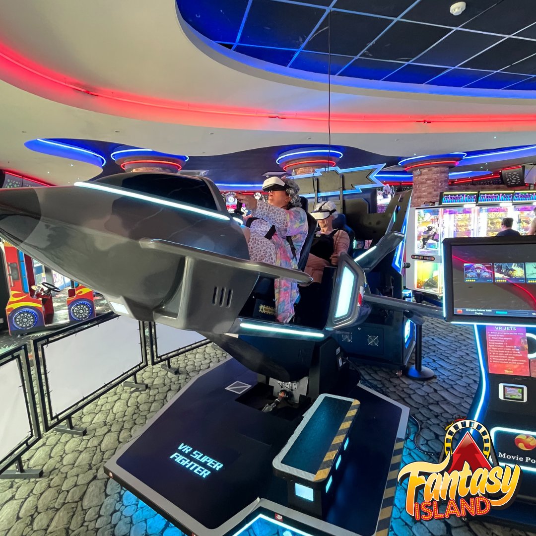 🎉 Can you teach old dogs new tricks? 🎮🐾

Lucious Linda &amp; Moody Margaret are back in their caravan and ready to bring the Singo Bingo madness to @captainjacksshowbar this summer! 

#CaptainJacks #SingoBingo #FantasyIsland