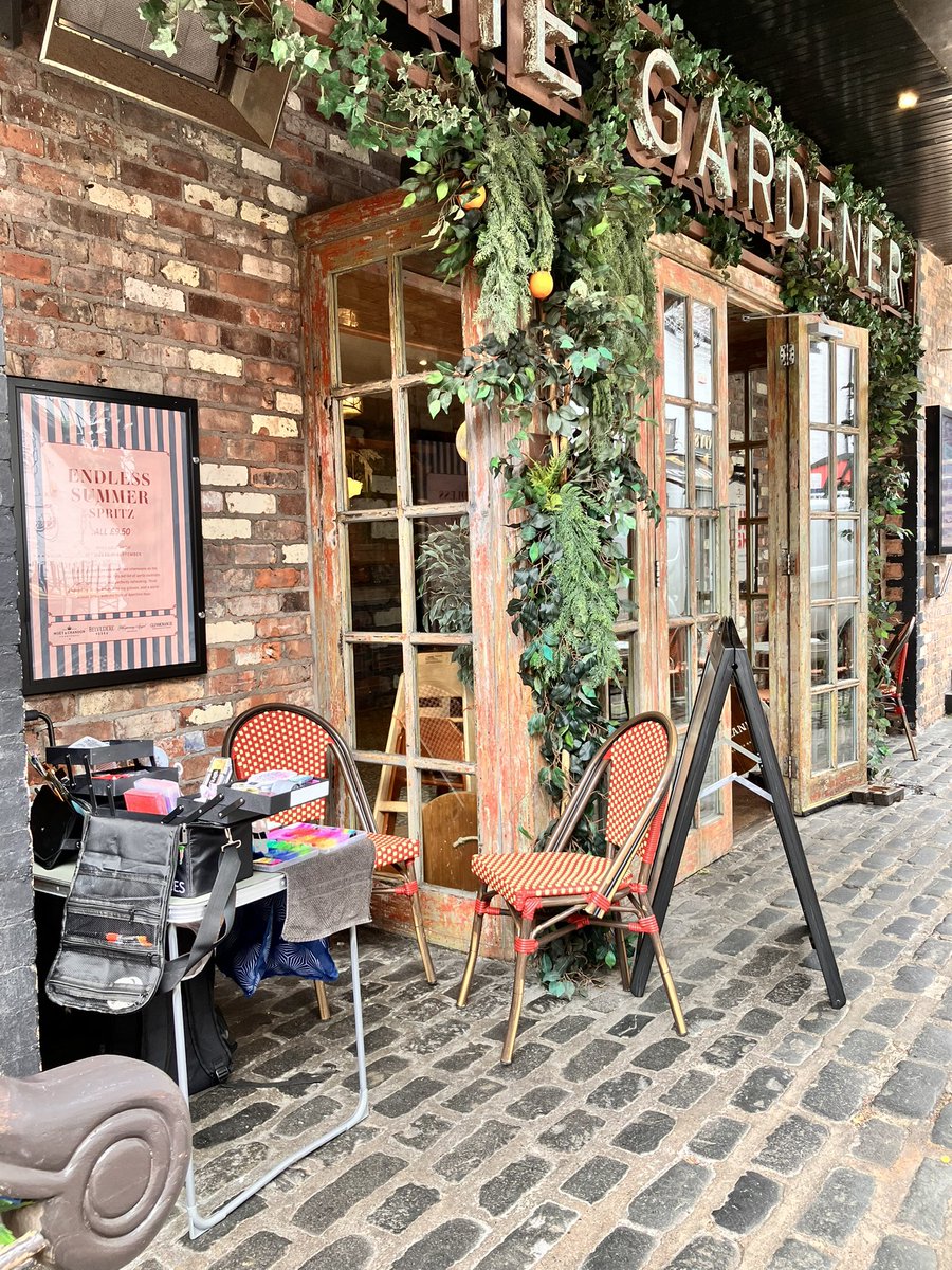 My office for today 😊Hope it stays this quiet 🤫 #Sundayfeeling #facepainting #Glasgow