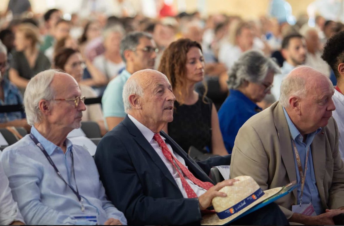 Панел дискусија на Les Rencontres Economiques d’Aix-en-Provence во организација на Кругот на економисти од Франција со Пашал Донохо, министер за финансиина Ирска, Далија Грибаускајте поранешна претседателка на Литванија и Рено Музелиер 

#LesRencontres2025
#GlobalDialogue
#REAIX