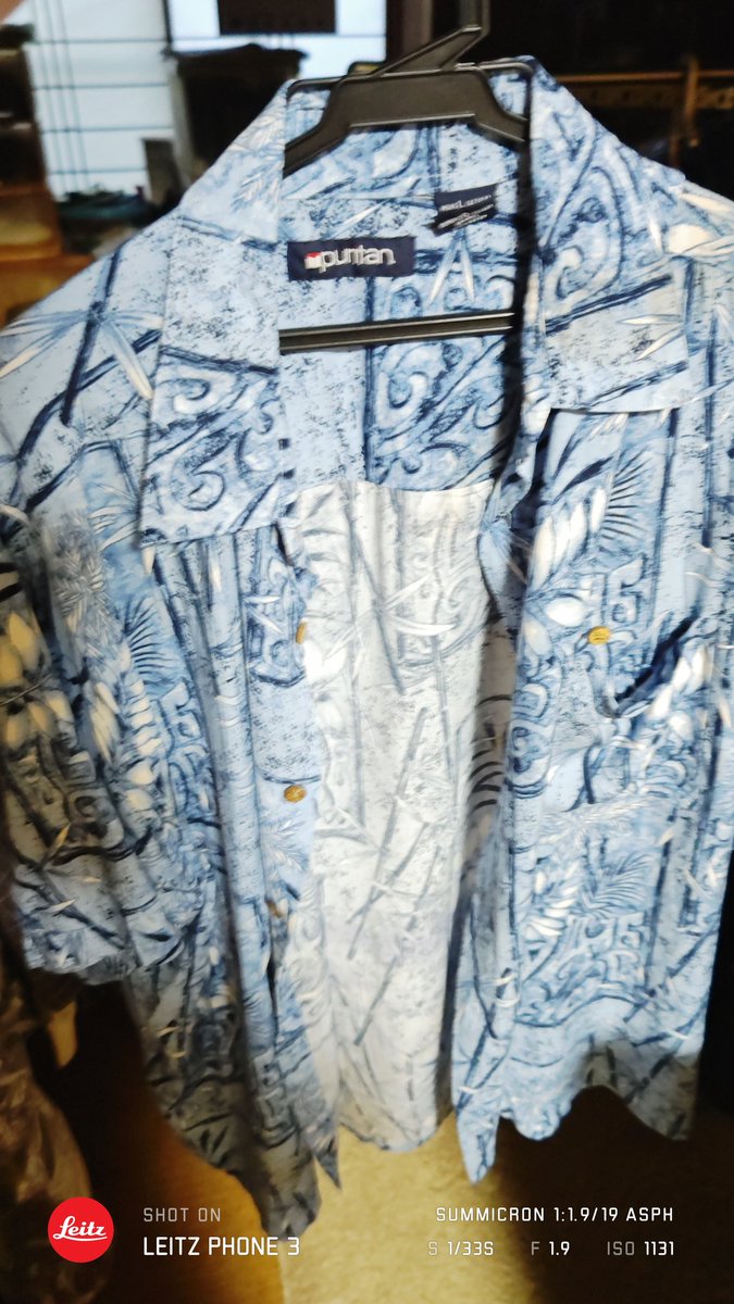 昨日、クローゼットさんで買ったアロハシャツ！
カラーが継続っぽくて即買いでした！
19日もやってたら買う(≧∇≦)/