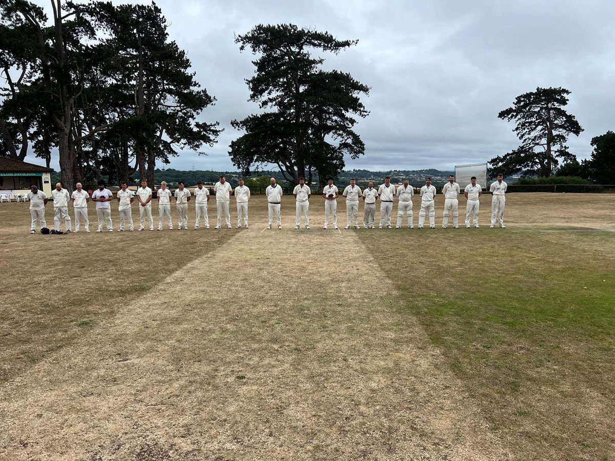 Thank you to <a href="/TwyfordHouseCC/">Twyford House</a> for joining us in a minute’s silence before yesterday’s match to honor the memory of our beloved club member, Paddy Gardner, who recently passed away. 🕊️