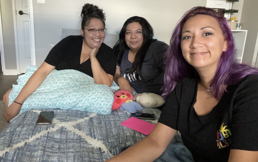 LoverofAllOT7's tweet photo. It is with the greatest sorrow that I must post that one of my most beloved friends and fellow BTS ARMY friends, @stalkingMyKdz has unfortunately passed away. 

Arlene was everything anyone could ever ask for in a friend. She was generous, kind, considerate, loving, and funny. https://t.co/KjWcRjHs1j