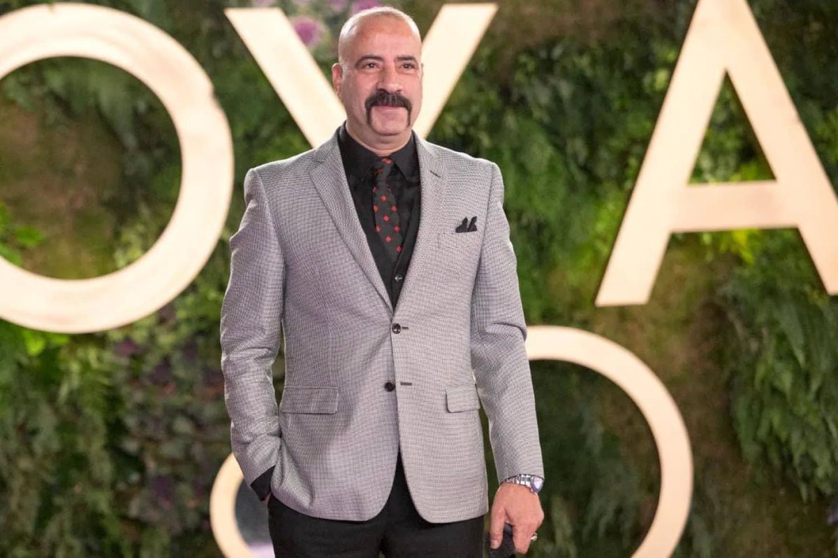 محمد سعد يبدأ تصوير فيلمه الجديد في سريّة تامة… اقرأ التفاصيل
 bisara7a.com/?p=284533 

#محمد_سعد