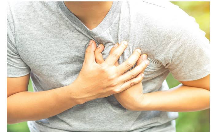 今だに、自民、公明に票を入れる人っているんでしょうか？何も氣付かないまま、ワクチン打たれ、昆虫食、古古古米を食べさせられ、5Gにより突然亡くなりますよ。