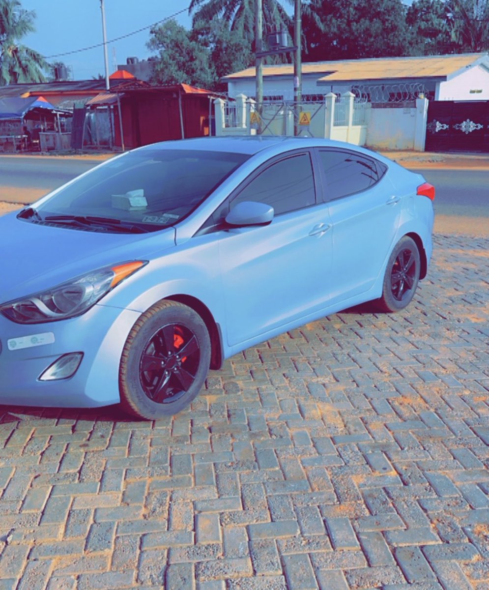 Some years ago we flexed with Elantra but now we Dey hide am…. Street make tough 🤣🤣😂😂💔”y3ni awu🤣🤣🤣🤣