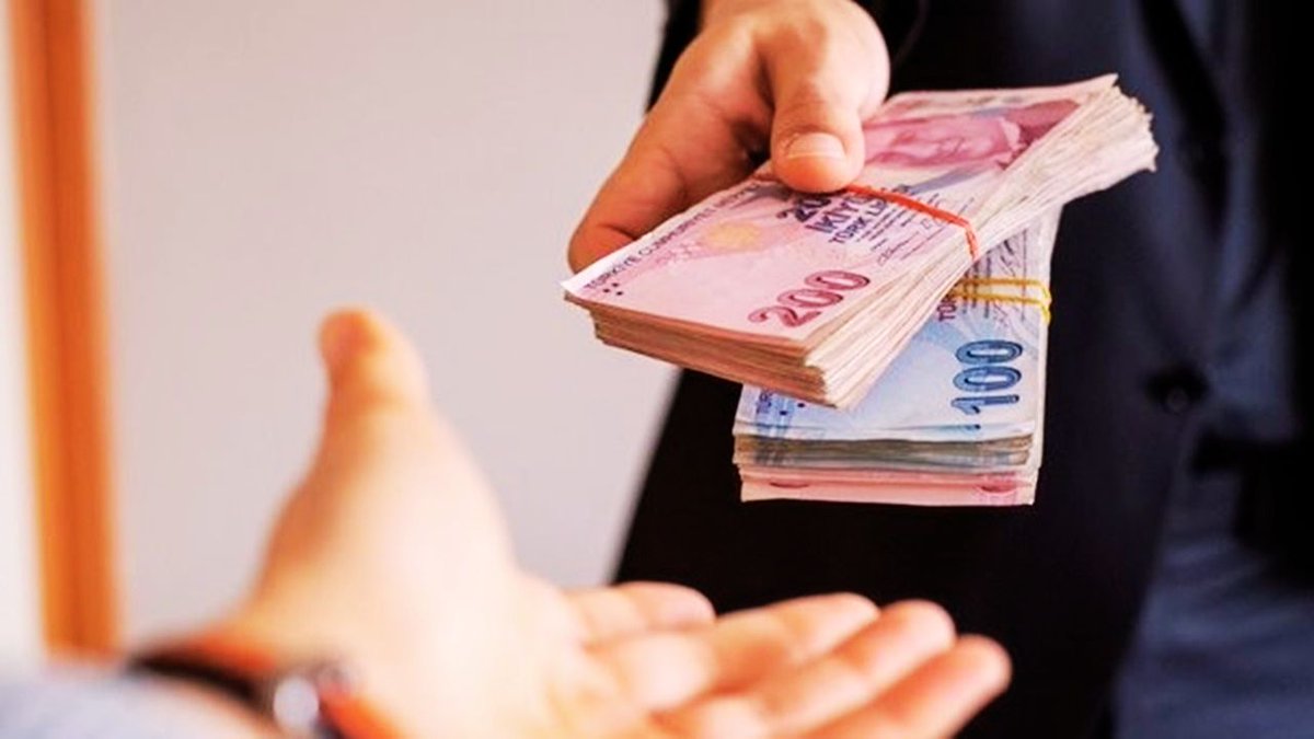 Bu Rakam İlk Kez Görüldü! Memurlara Rekor Promosyon Ödemesi yenikamuhaber.com/bu-rakam-ilk-k…