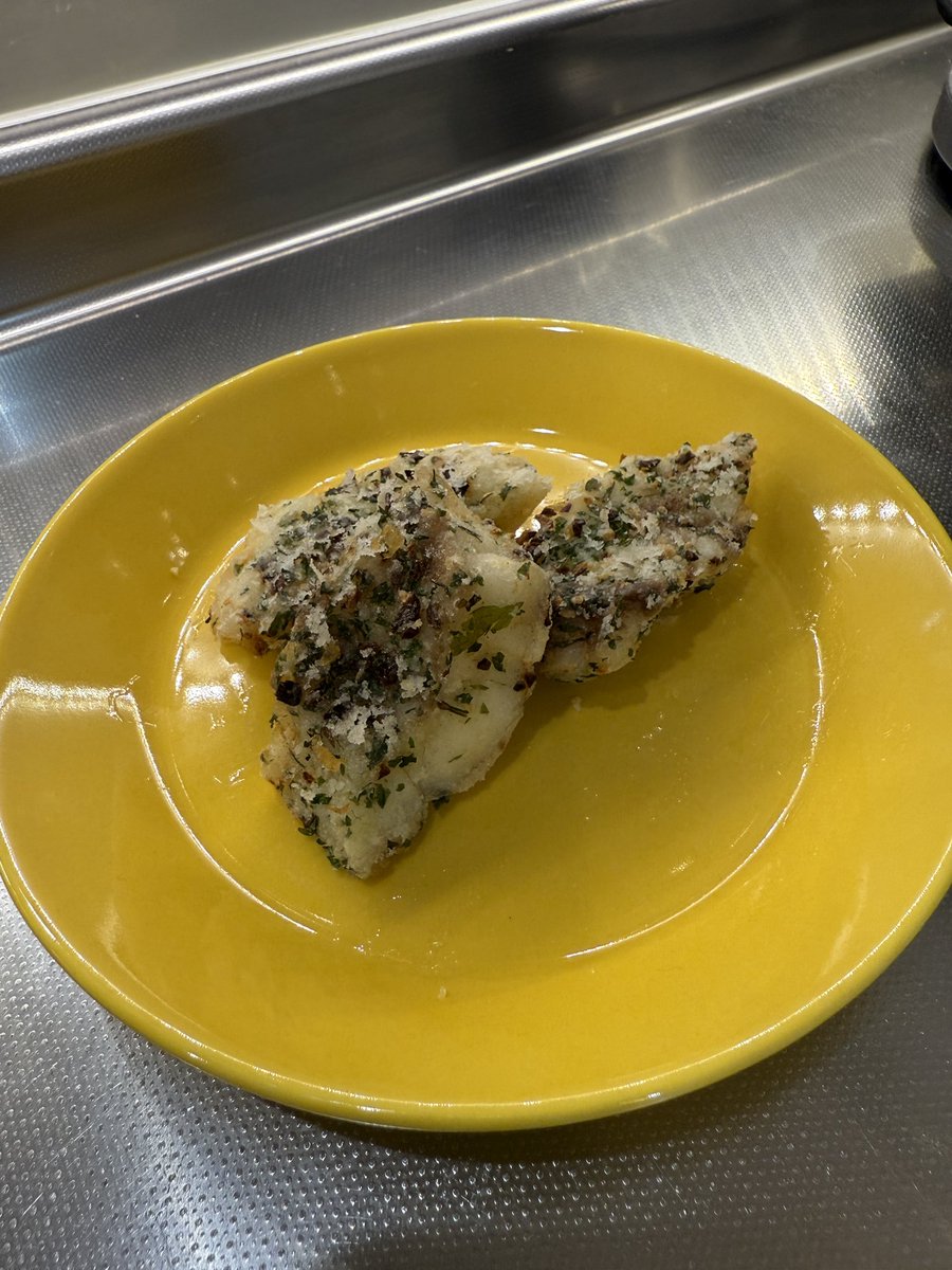 最後は黒鯛のハーブ揚げ。
フランス🇫🇷土産で買って来たタルタルソースとめちゃくちゃマッチして美味いっす！