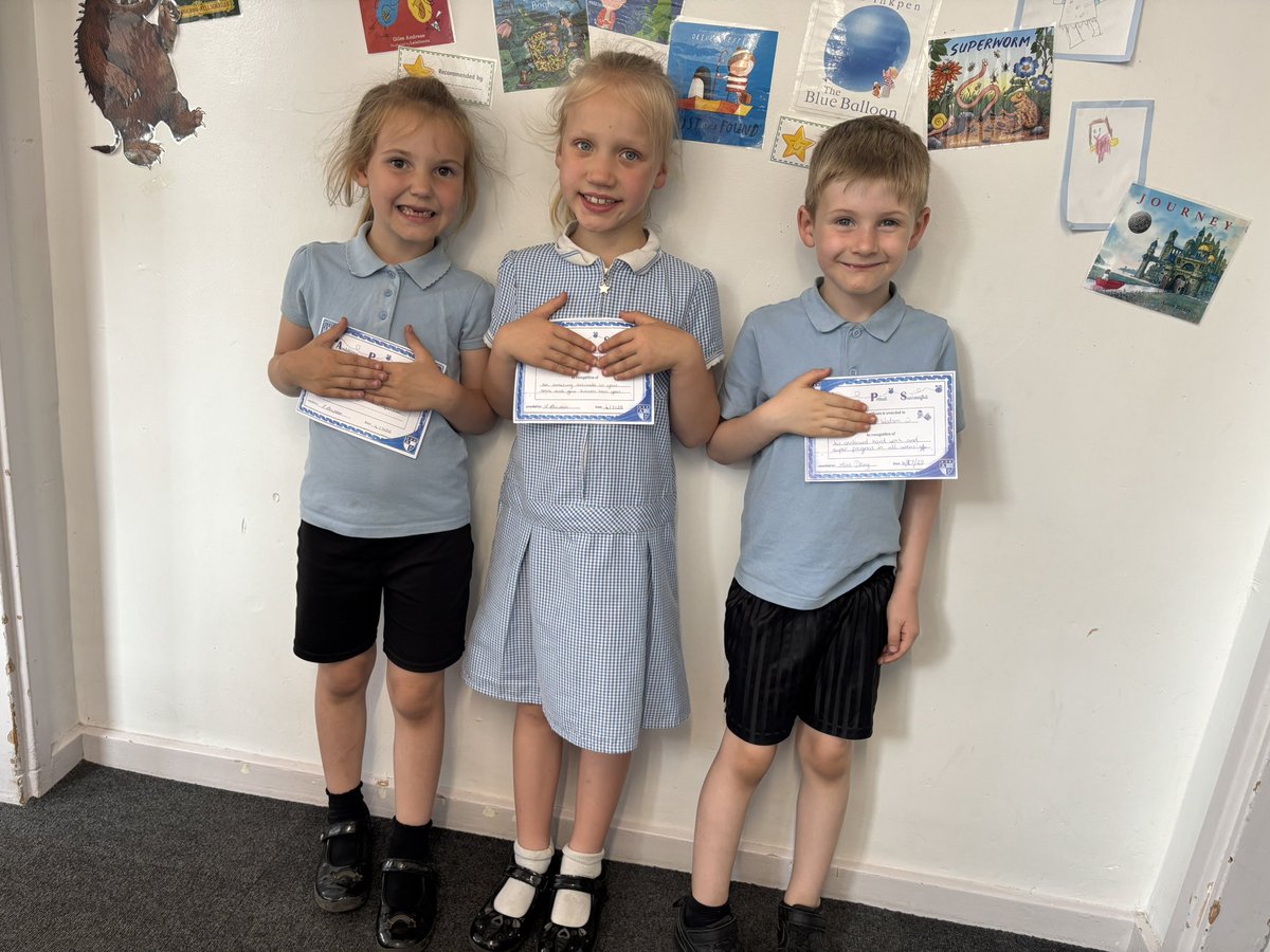 Merit certificate winners in Year 1. Well done. ⭐️