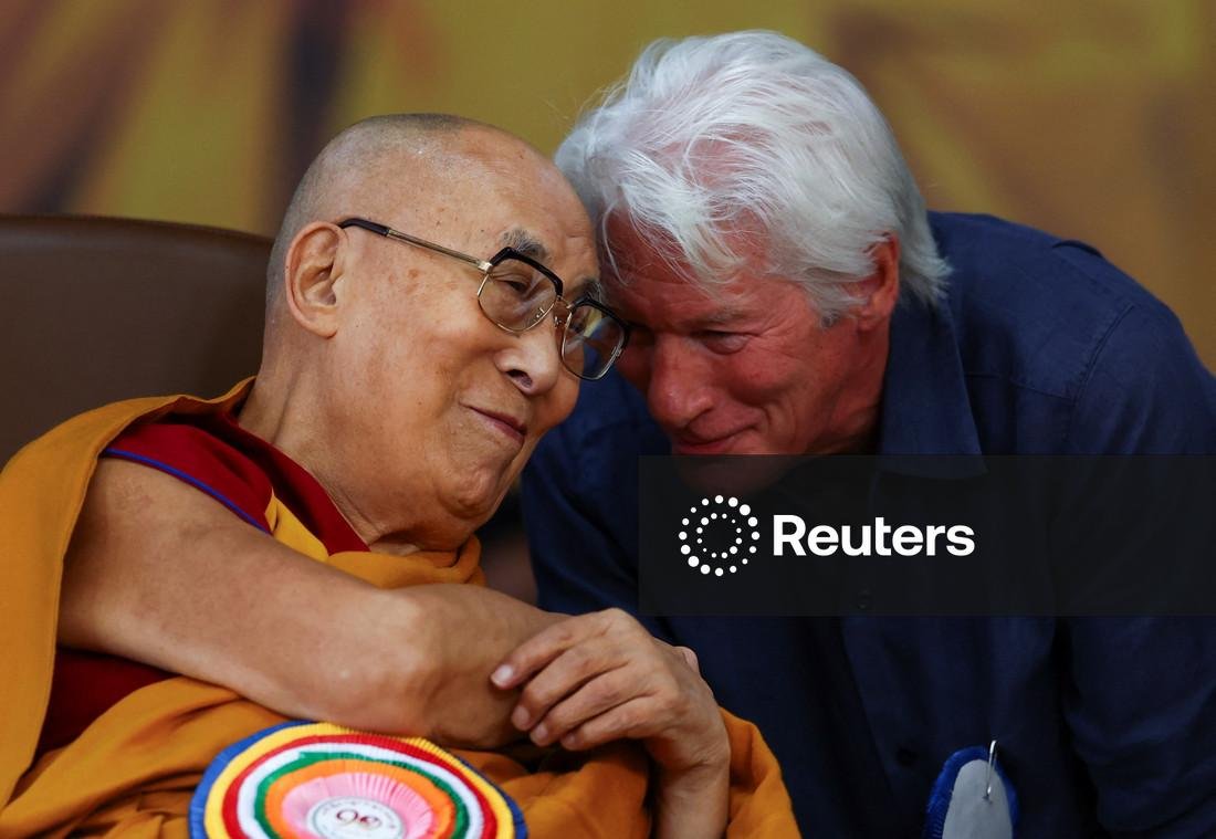 احتفاء عالمي بالدالاي لاما في عيد ميلاده التسعين في تحد للصين