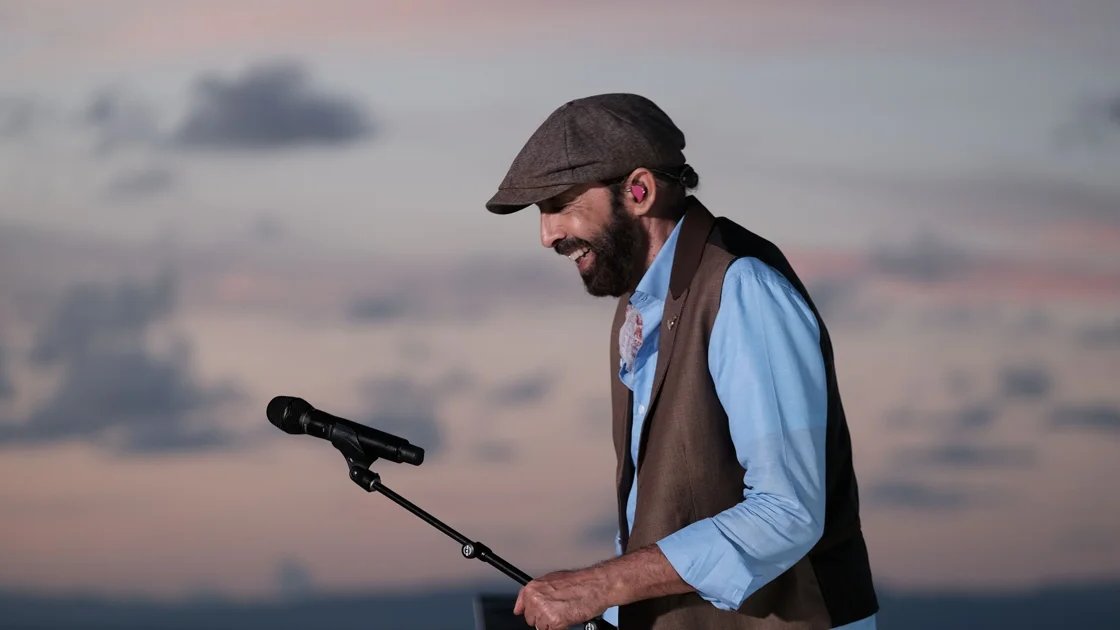 🎶 <a href="/JuanLuisGuerra/">Juan Luis Guerra</a>, 'Entre mar y palmeras', España 2025

El solista e intérprete Juan Luis Guerra hará una parada en su gira internacional en 2025 para ofrecer una serie de conciertos en España

✍️ <a href="/alba_albaqv/">Alba Quintanilla Veganzones</a> 

22minutoscon.com/2025/07/06/jua…