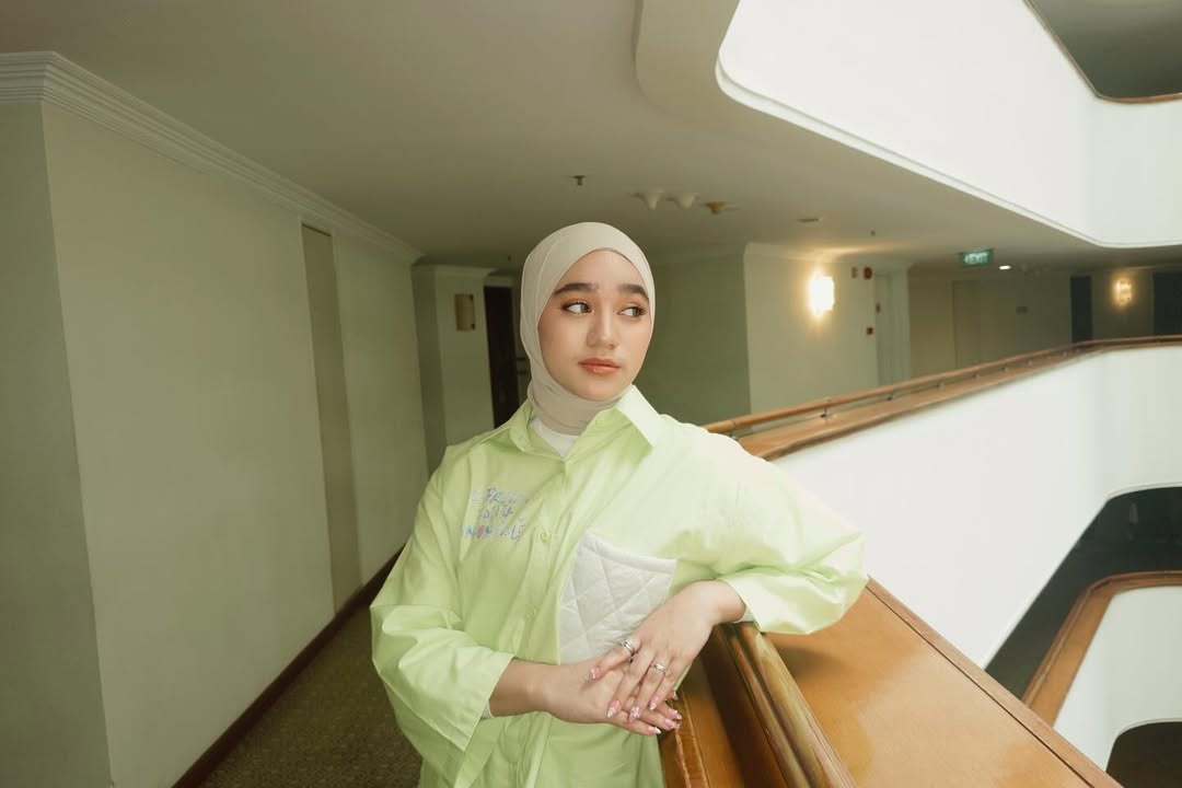 awaaannnn__'s tweet photo. beli bajunya dimana, cakep bgt 😭😭 mau baju nabila sama hijabnya juga 😭😭 mukanya kaya wardah 😭😭 https://t.co/VwZ0uNWamD