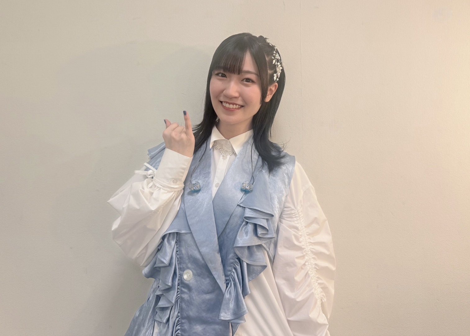 前島亜美さん　BLTサインパネル 前島亜美_Official on X: 
