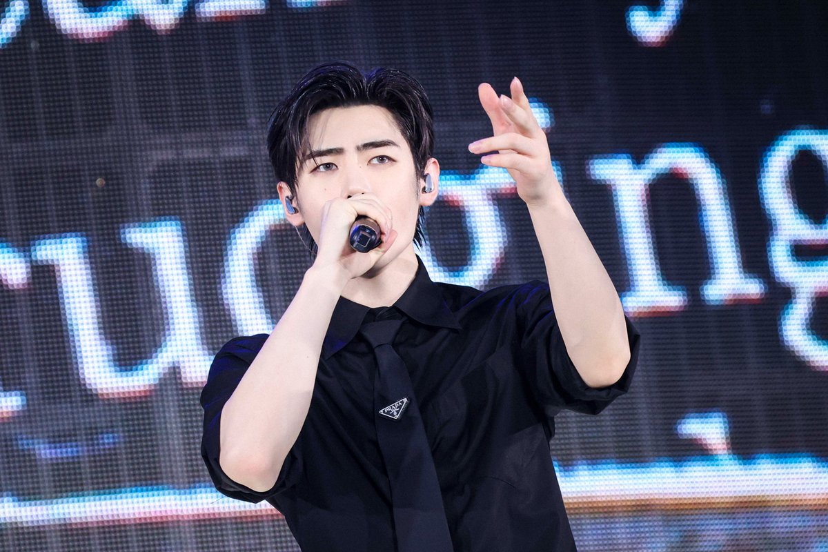 ENHYPEN WORLD TOUR 'WALK THE LINE' IN JAPAN -SUMMER EDITION