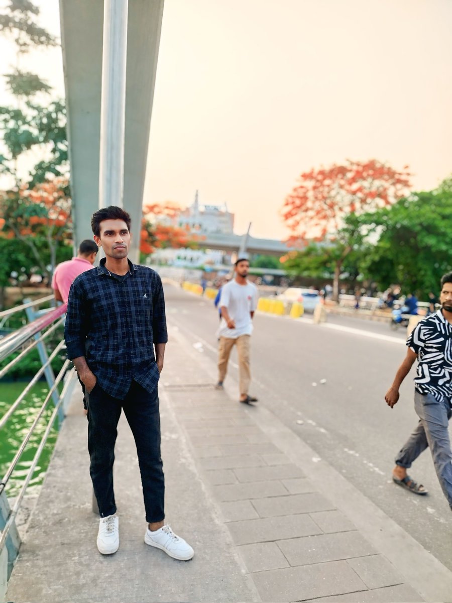 RubelProdhan04's tweet photo. @LamineYamaII9 I am from Bangladesh 🇧🇩🇧🇩🇧🇩✅✅ https://t.co/nYyNXckAcn