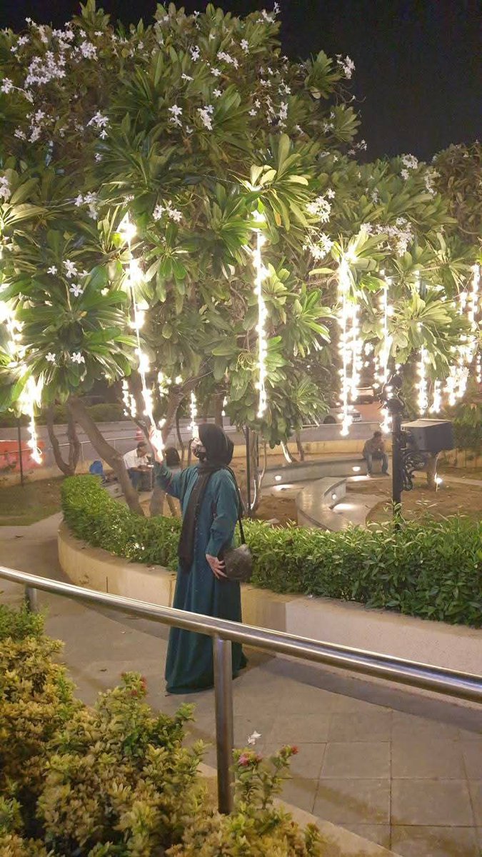 सुकून कैसे मिलेगा....?
_____________________________________________
एक ऐसे ख्वाहिशात के मौत से जिनसे तुम्हारे और तुम्हारे रब के ताल्लुक़ में फर्क पड़ता हों !!