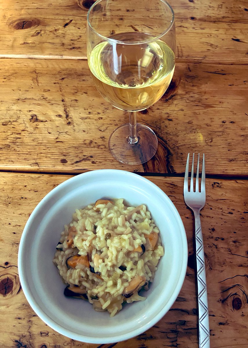 Paella zamiast kotletów … broni się 🤷🏼‍♀️
#FoodPorn