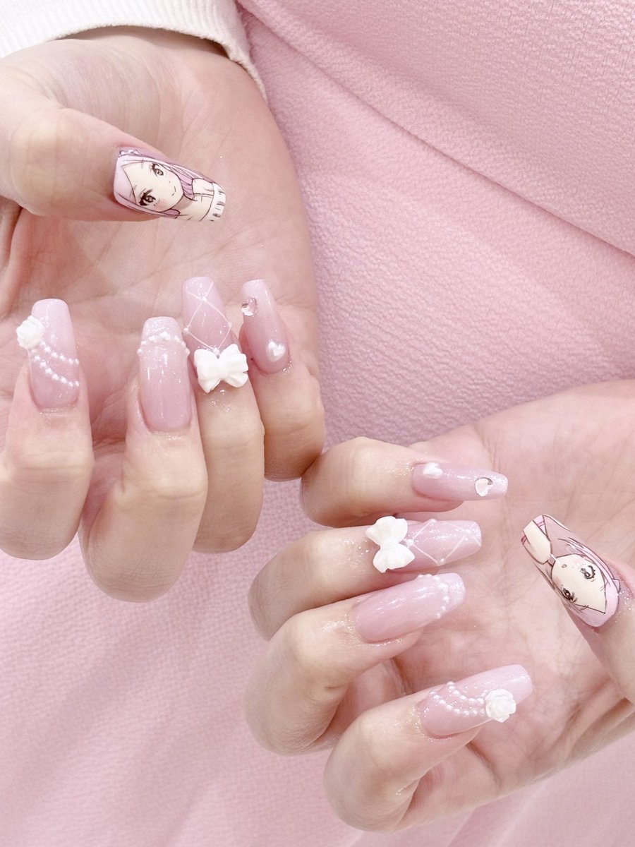 magicabiedev's tweet image. Sweeter Yesterday nails 🎀 It’s a dream come true to have my own game characters on my hands 💅🏻
