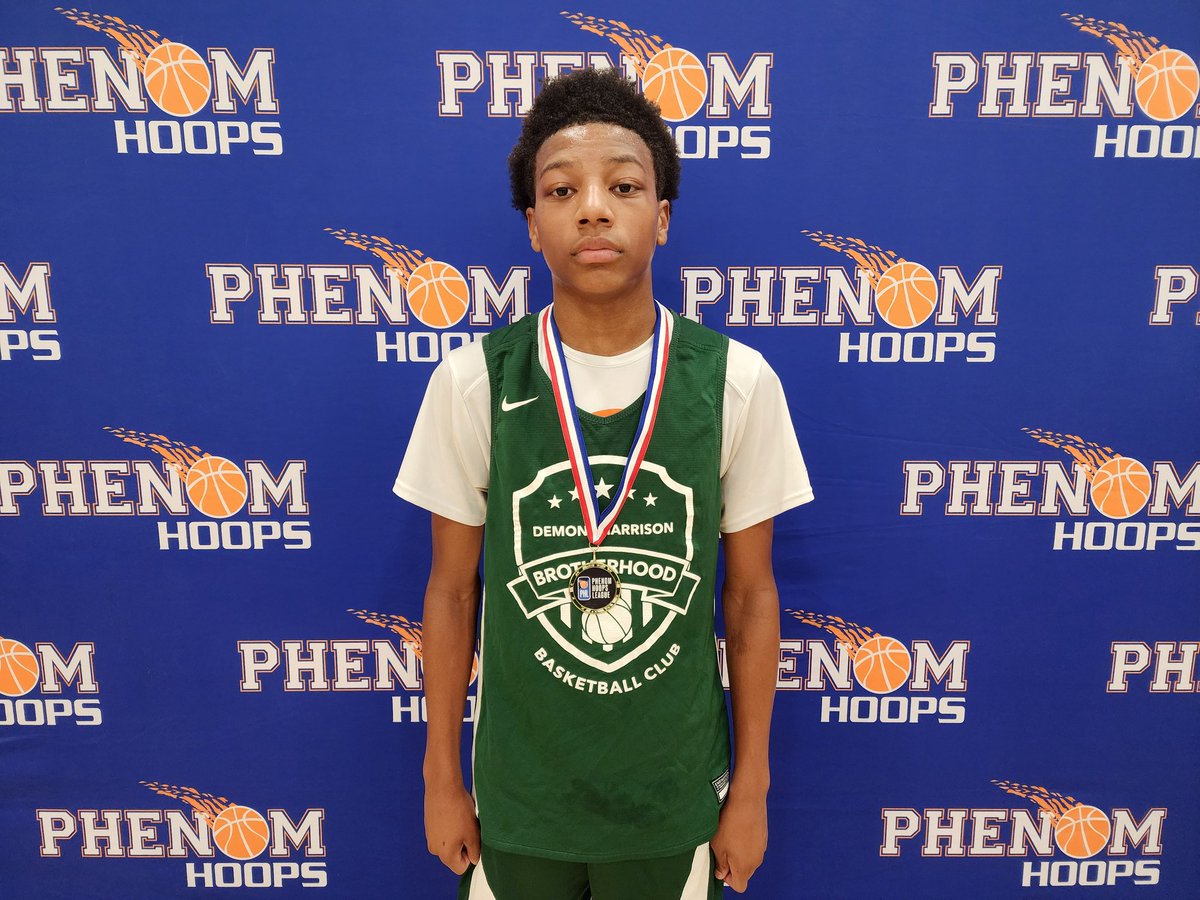 2029 Noah Sturdivant (DHBC) was really good this weekend and championship time. Crafty guard with a great feel for the game. Strong handles, handles pressure well, and can score off the bounce. #PXBNationals #PhenomHoops