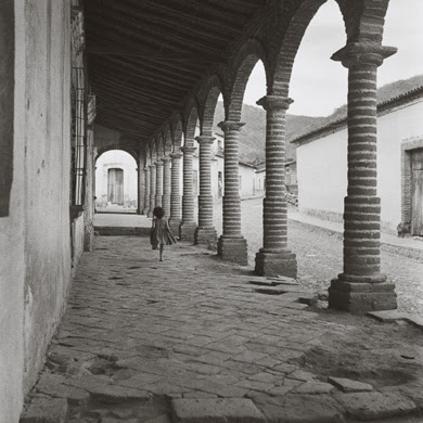yokaihainen's tweet photo. Photography by Juan Rulfo, author of Pedro Páramo. Very interesting to me how his writing and photography show his creative vision from two different but related angles https://t.co/tIX5isk1rV