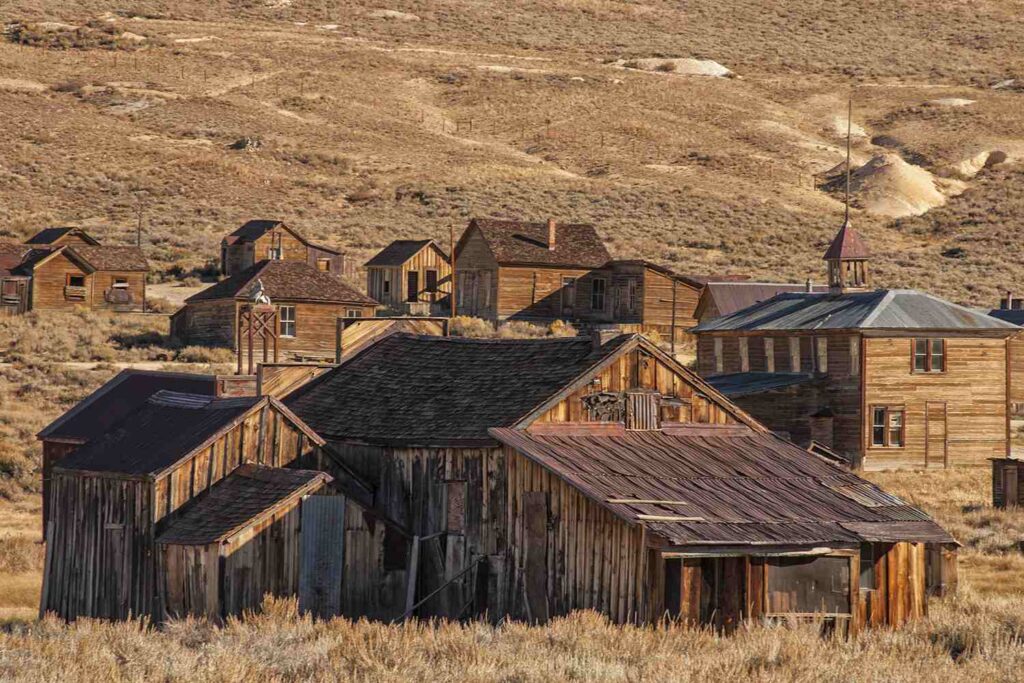 Exploring Bodie, California: A Step Back in Time to the Wild West -  brianoakes.io/2025/07/explor…
