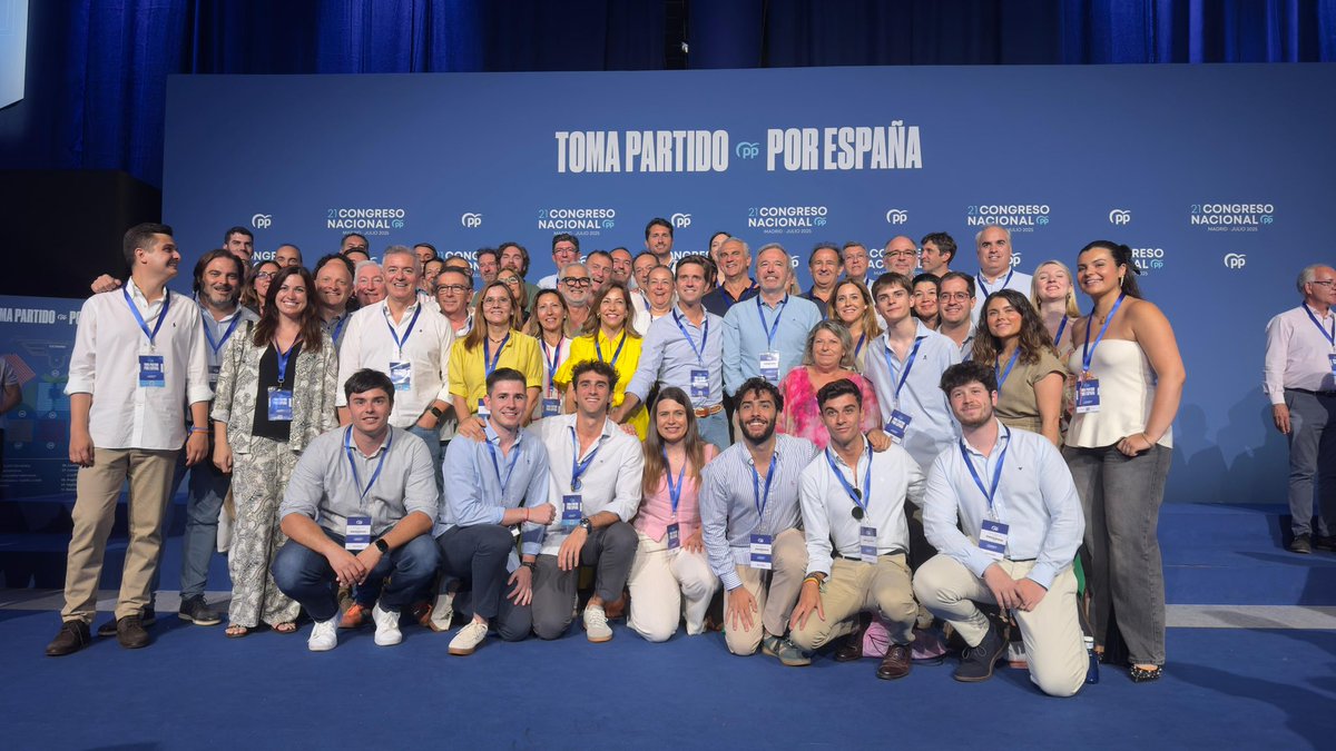 PP Ayto. Zaragoza (@ppaytozaragoza) on Twitter photo Más fuertes que nunca y unidos para luchar por la única alternativa real para España en el #21CongresoNacionalPP
¡El equipo Aragón y Zaragoza #TomaPartidoPorEspaña! <a href="/ppopular/">Partido Popular</a> <a href="/pparagon/">PP de Aragón</a> Más fuertes que nunca y unidos para luchar por la única alternativa real para España en el #21CongresoNacionalPP
¡El equipo Aragón y Zaragoza #TomaPartidoPorEspaña! <a href="/ppopular/">Partido Popular</a> <a href="/pparagon/">PP de Aragón</a>
