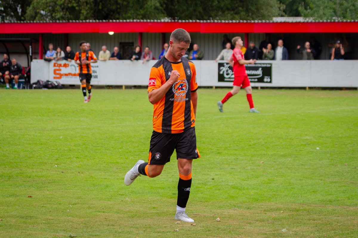 Folkestone Invicta (@fifc) on Twitter photo π <a href="/JakeHutchinso14/">Jake Hutchinson</a> finishes off his brace yesterday at Hythe Town
πΈ <a href="/AaronPoutPhoto/">Aaron Westgate Photography</a>
#fifc | π β«οΈ π <a href="/JakeHutchinso14/">Jake Hutchinson</a> finishes off his brace yesterday at Hythe Town
πΈ <a href="/AaronPoutPhoto/">Aaron Westgate Photography</a>
#fifc | π β«οΈ