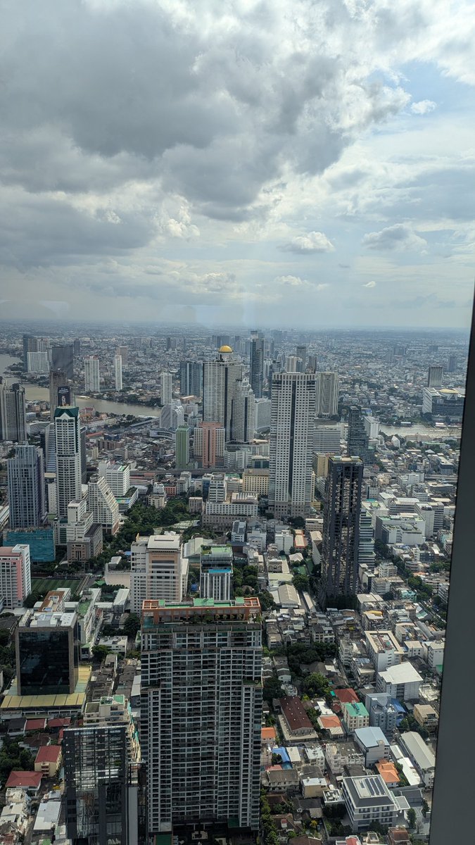 Claire (@whiskynovember) on Twitter photo 