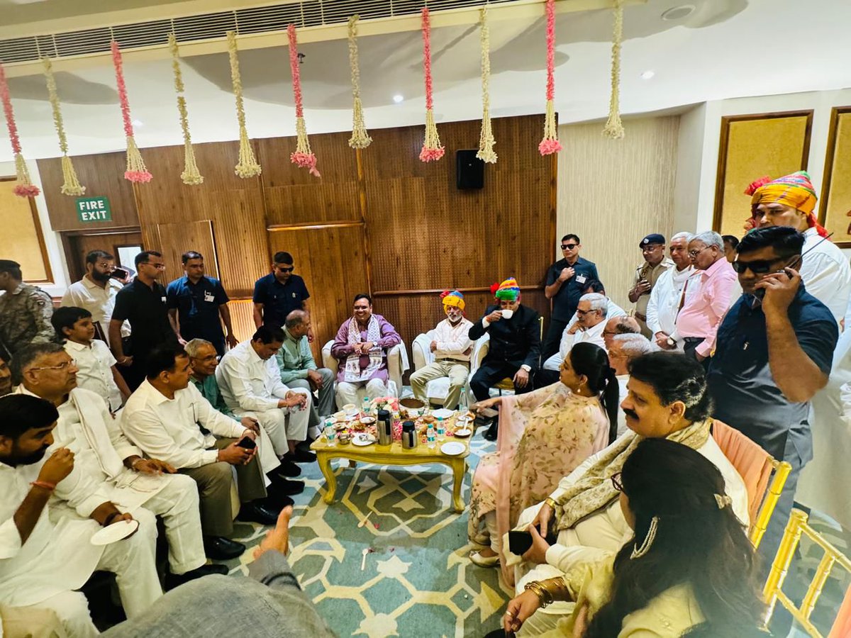 Abhimanyu Poonia (@abhimanyup00nia) on Twitter photo राजस्थान विधानसभा में नेता प्रतिपक्ष श्री टीकाराम जूली जी की बेटी के सगाई समारोह में शामिल होकर शुभकामनाएँ प्रेषित की।
<a href="/TikaRamJullyINC/">Tika Ram Jully</a> राजस्थान विधानसभा में नेता प्रतिपक्ष श्री टीकाराम जूली जी की बेटी के सगाई समारोह में शामिल होकर शुभकामनाएँ प्रेषित की।
<a href="/TikaRamJullyINC/">Tika Ram Jully</a>