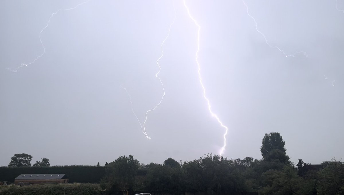 Big CG lightning bolt from the thunderstorms that passed through Bedford this morning.