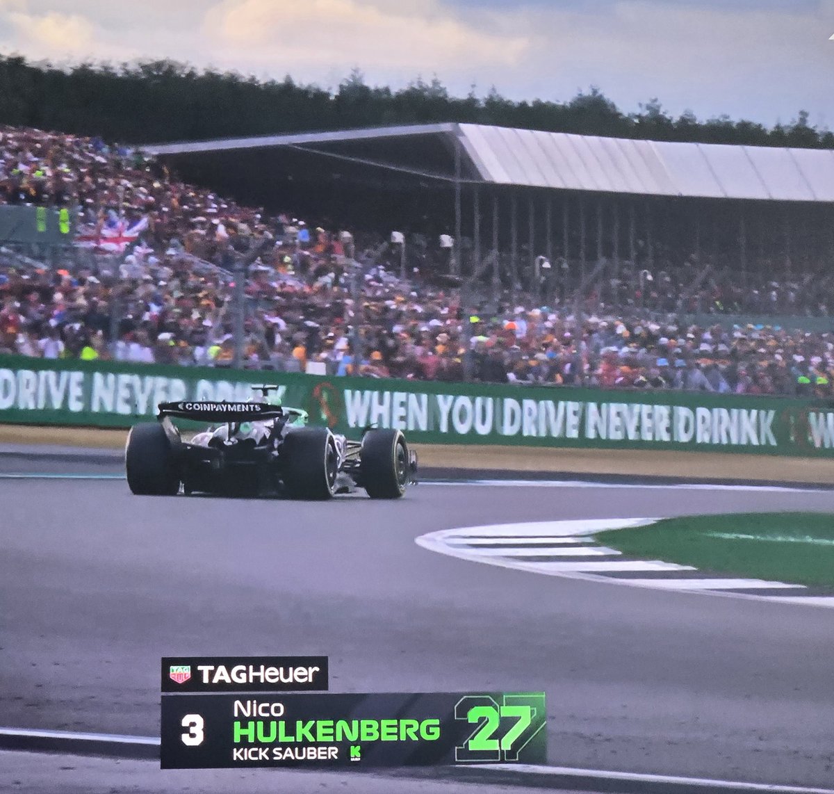 Quién dijo que iba a ser fácil?

Empieza 19, termina 3.

Muy feliz por Nico Hulkenberg.