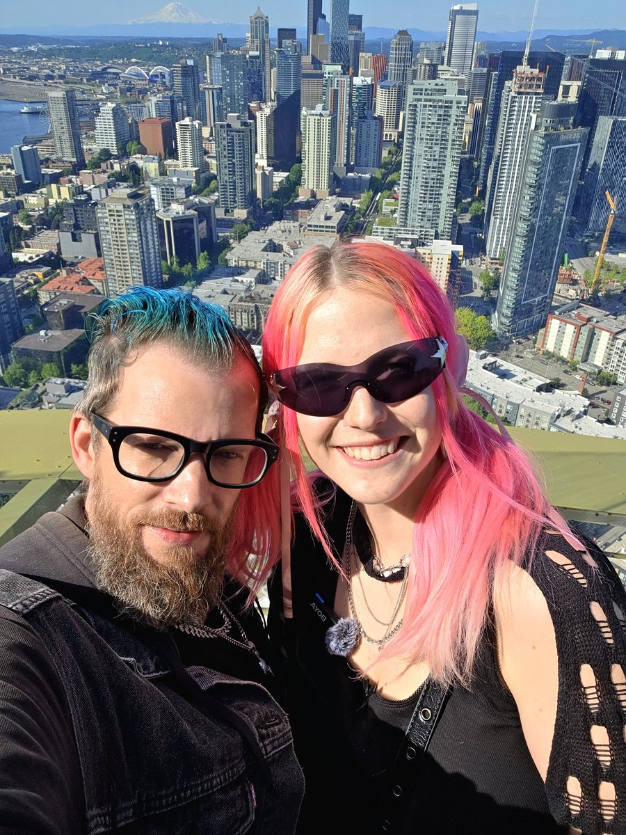 Glitzgoblin's tweet image. 