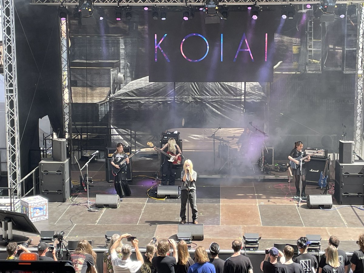 lisaxguitar's tweet image. 今日のAnime Messe Day2をもちまして、KOIAI EUツアー全公演終了しました!!!
わかざえもんさん、neneさん、応援に駆けつけてくれたみなさんをはじめ、沢山の方のサポートがあってこのツアーをやり切ることが出来ました🙏✨️
みなさん本当にありがとうございました❤️🔥
またヨーロッパ来たいな〜😆