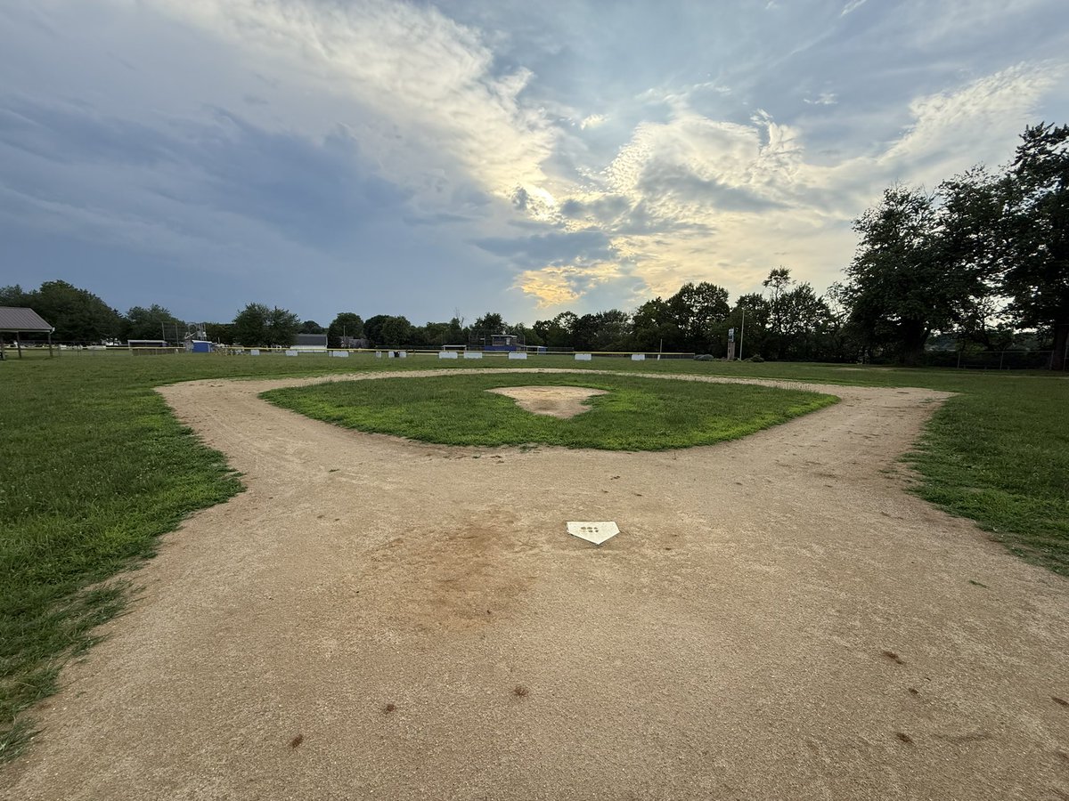 RandomSportsGem's tweet image. Farm Field in Bethlehem, Pennsylvania!