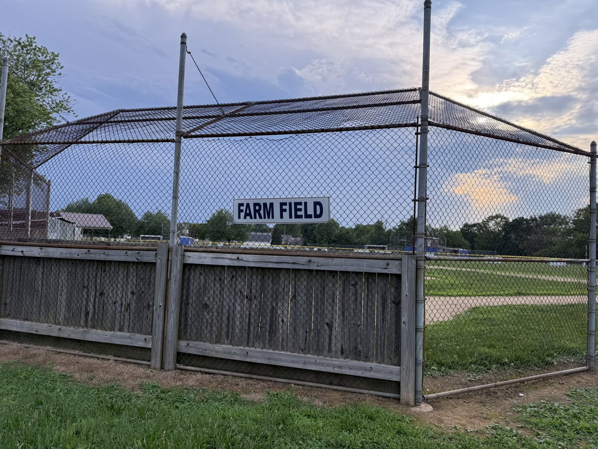 RandomSportsGem's tweet image. Farm Field in Bethlehem, Pennsylvania!