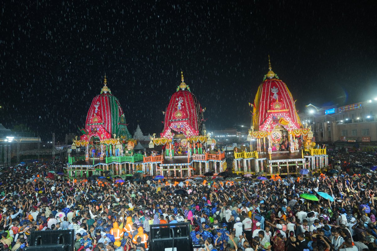 JagannathaDhaam's tweet image. ଭକ୍ତିର ଧାରାରେ ଭିଜୁଛି ଶ୍ରୀକ୍ଷେତ୍ର

#RathaJatra2025 #RathaYatra2025 #ShreeJagannathaDhaam #Sunabesha2025