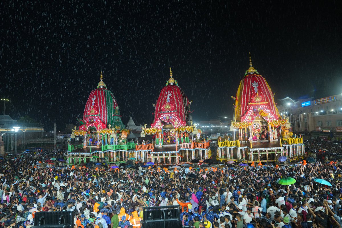 JagannathaDhaam's tweet image. ଭକ୍ତିର ଧାରାରେ ଭିଜୁଛି ଶ୍ରୀକ୍ଷେତ୍ର

#RathaJatra2025 #RathaYatra2025 #ShreeJagannathaDhaam #Sunabesha2025