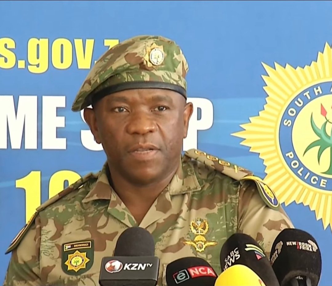 Mdaizo37's tweet image. We do have our own Traore in South Africa, General Nhlanhla Mkhwanazi, thank you for protecting your country and it's people against Anc criminals.
SAns, respect you, we need more people like you to save this country, we can't surrender the country to Anc criminals.