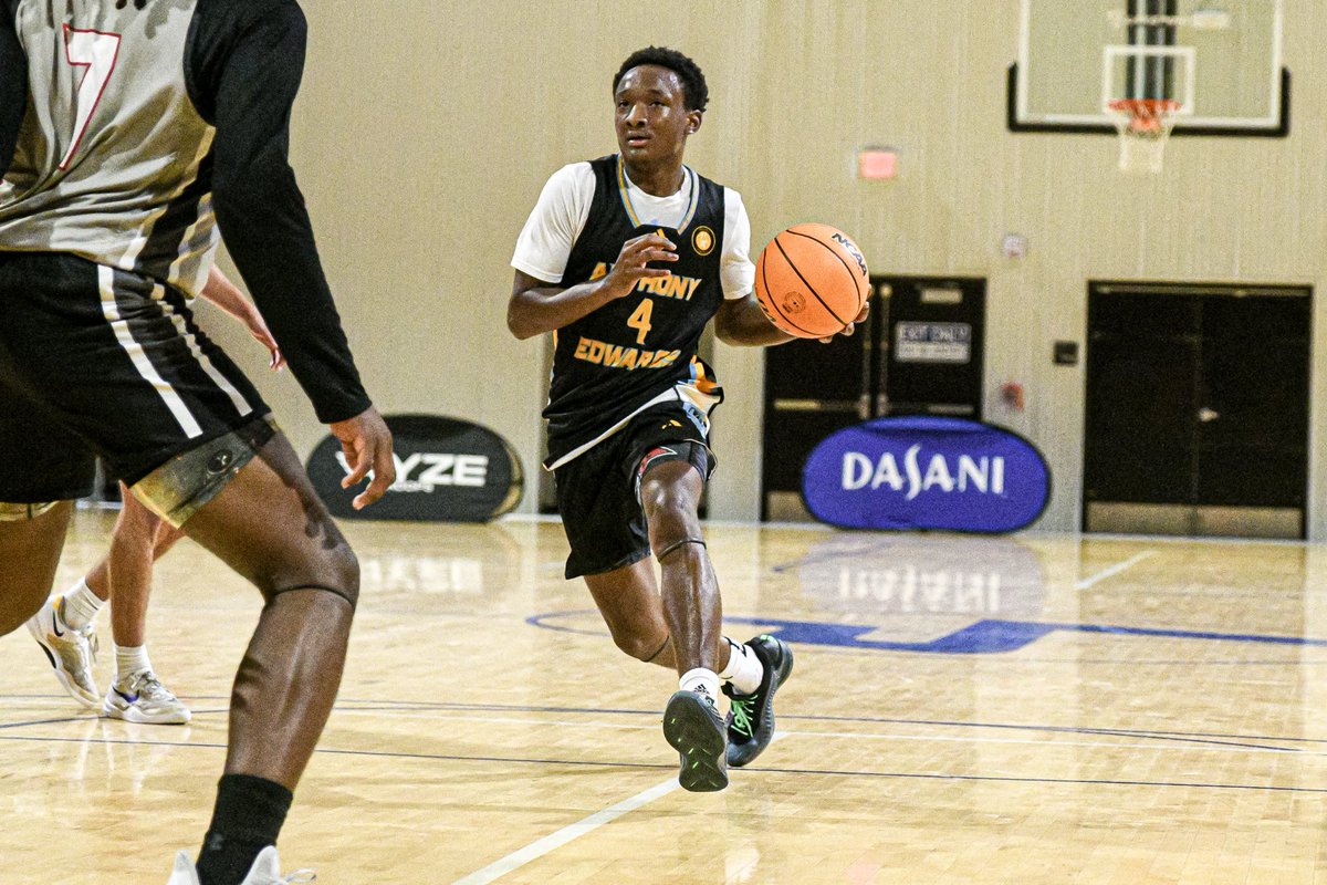 17U Battle for Georgia Quarterfinals

AE5 3SSB 72
Redline UA Rise 53

Bobby Buggs scored 17 second half points to help AE5 pull away down the stretch. Jerrin Samuel added 15, shooting the ball well from three.