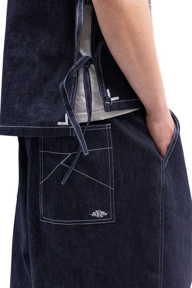 kumo_studio's tweet photo. BERMUDA DENIM A PLI 

Précommande : https://t.co/hLpVahAogr https://t.co/9WQLh9kkMF
