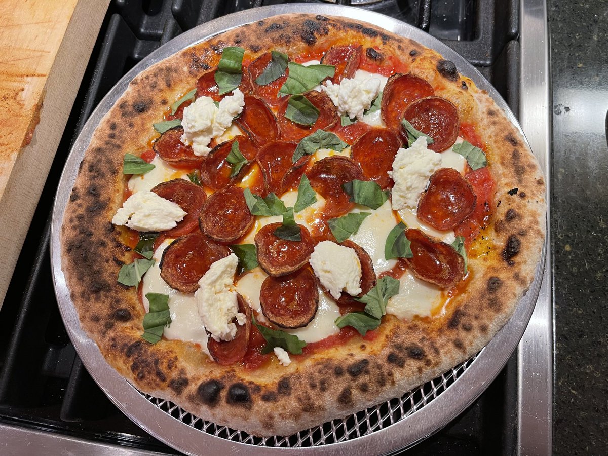 Last night might’ve been my best overall pizza-making attempt so far. I tried a new Neapolitan-style recipe and all four pizzas turned out awesome! I’m thrilled with these and my family was too. Yum! 😎🍕
