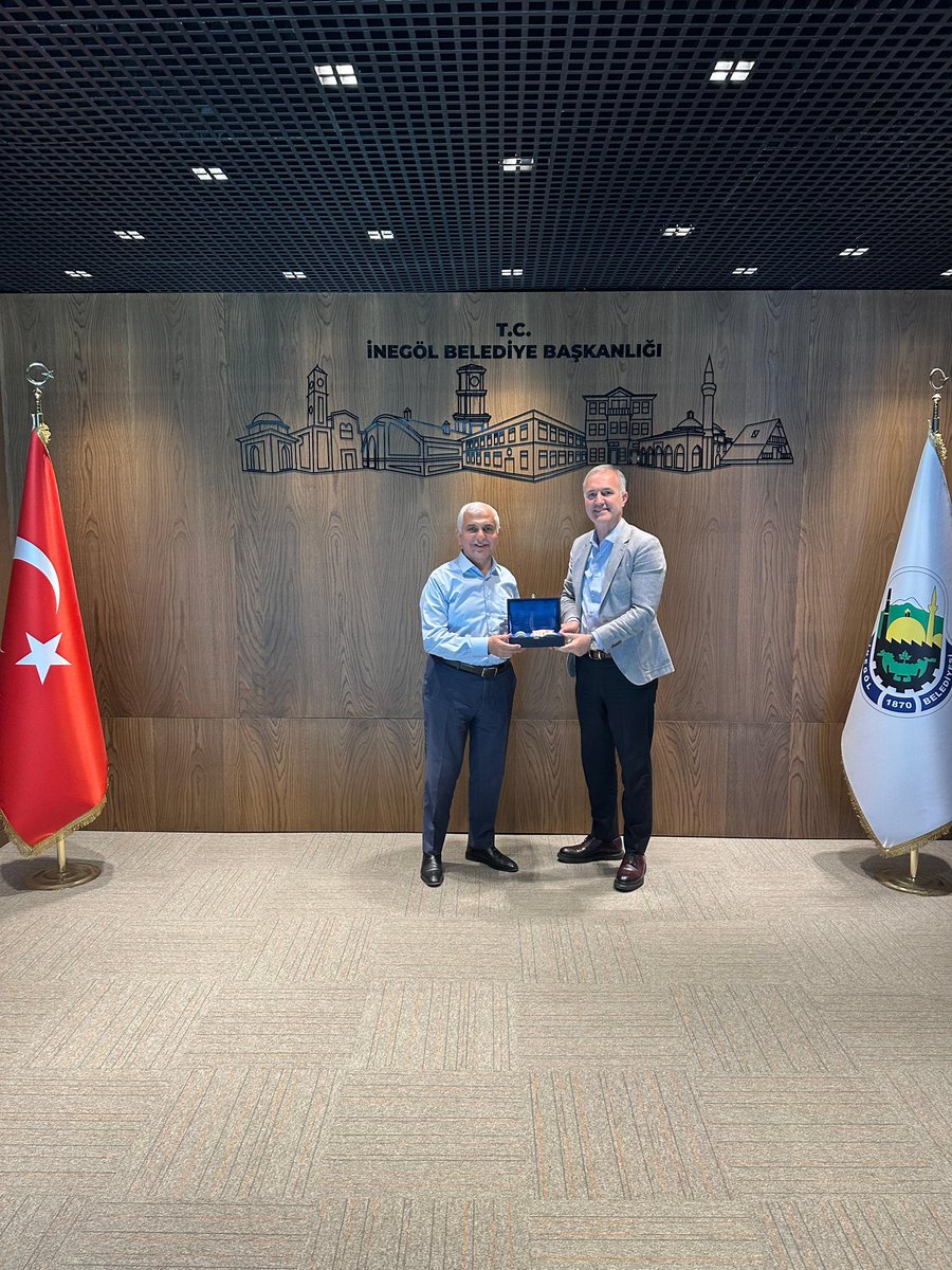📍Bursa / İnegöl

İnegöl Belediyesini ziyaret ederek Belediye Başkanımız Sayın Alper Taban ile bir araya geldik. Şehrin genel durumu, yürütülen belediye hizmetleri ve geleceğe dair projeler hakkında kapsamlı değerlendirmelerde bulunduk.

Ziyaretimiz kapsamında Başkanımızla